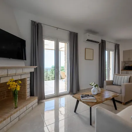 Anima Horizon - Elia Сasa de vacaciones *