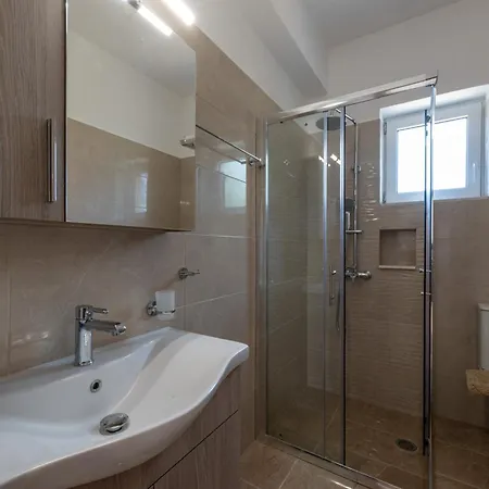 Anima Horizon - Elia Сasa de vacaciones